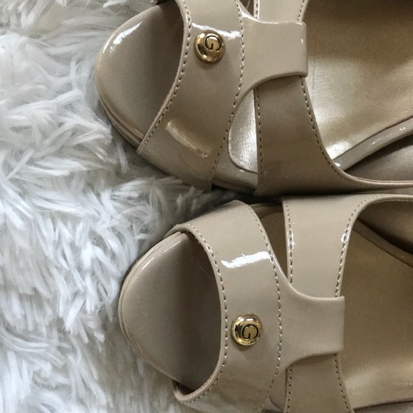 🔥 Guess Platform shoes - Picture 6 of 6